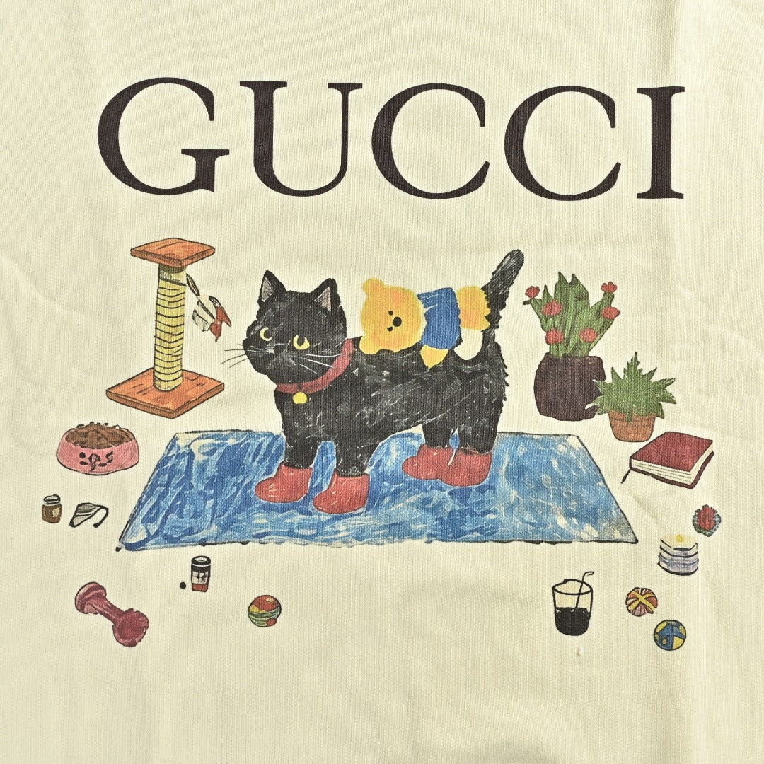 Gucci Whimsical Cartoon Black Cat Picnic Series Crewneck Sweatshirt