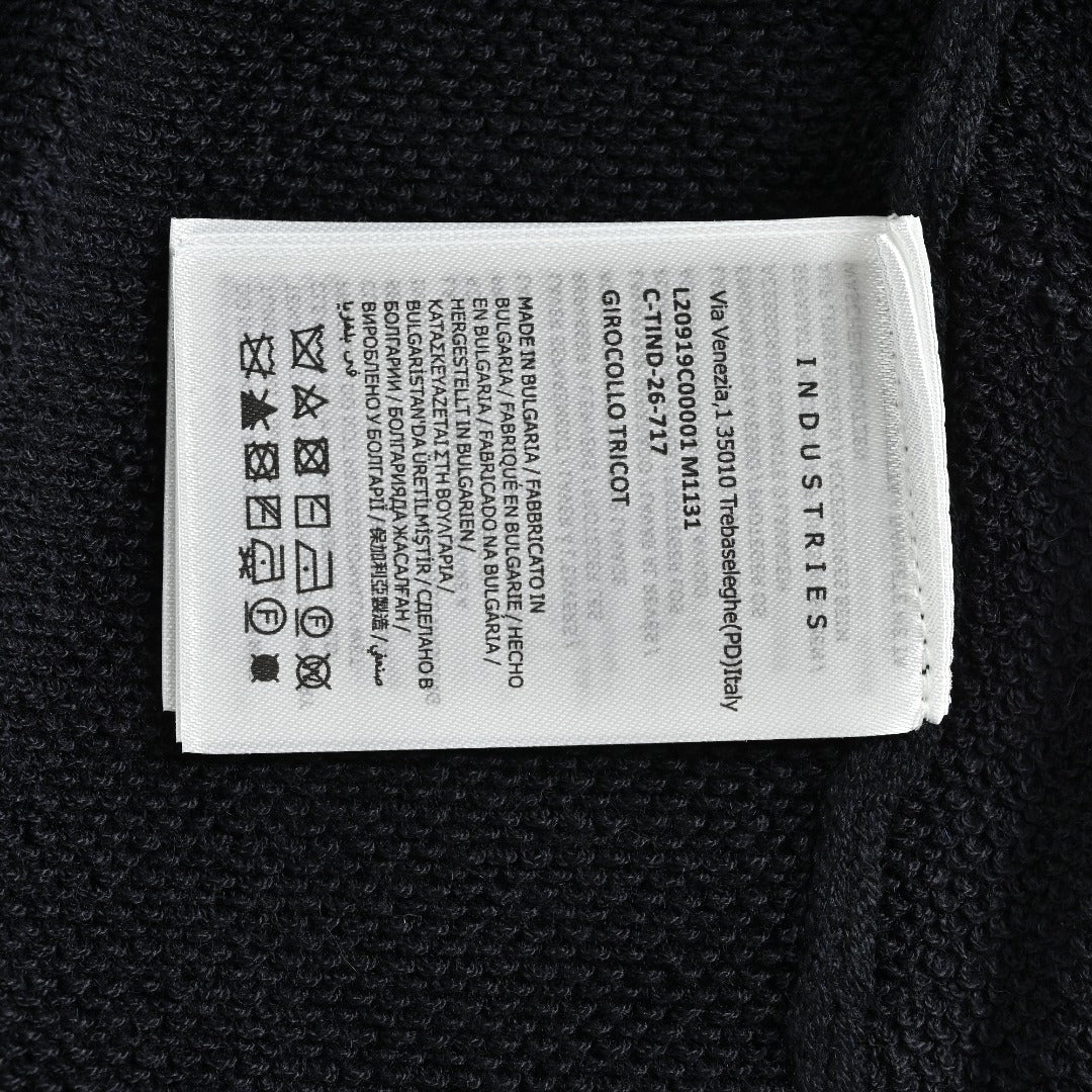Moncler MC Sleeve Zip Pocket Two-Tone Crew Neck Sweatshirt — Black