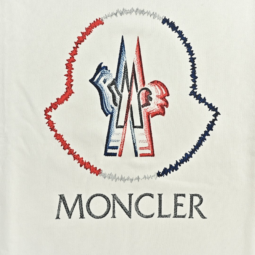 Moncler 26SS Contrast Color Large Logo Crew Neck Sweatshirt White