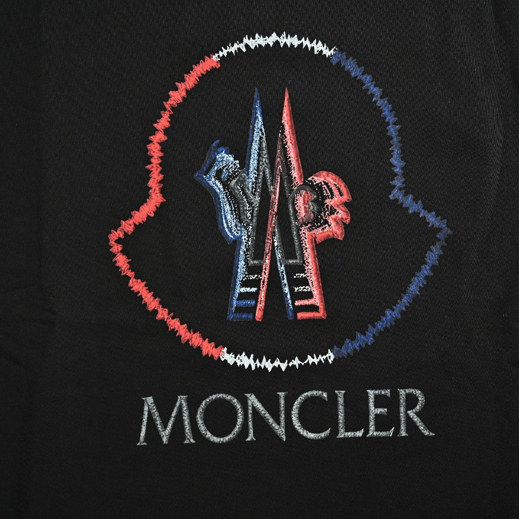 Moncler 26SS Contrast Color Large Logo Crew Neck Sweatshirt Black