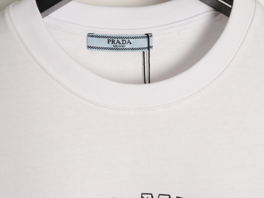 Prada 26SS Milano Logo Graphic Short-Sleeve T-Shirt - Black（副本）