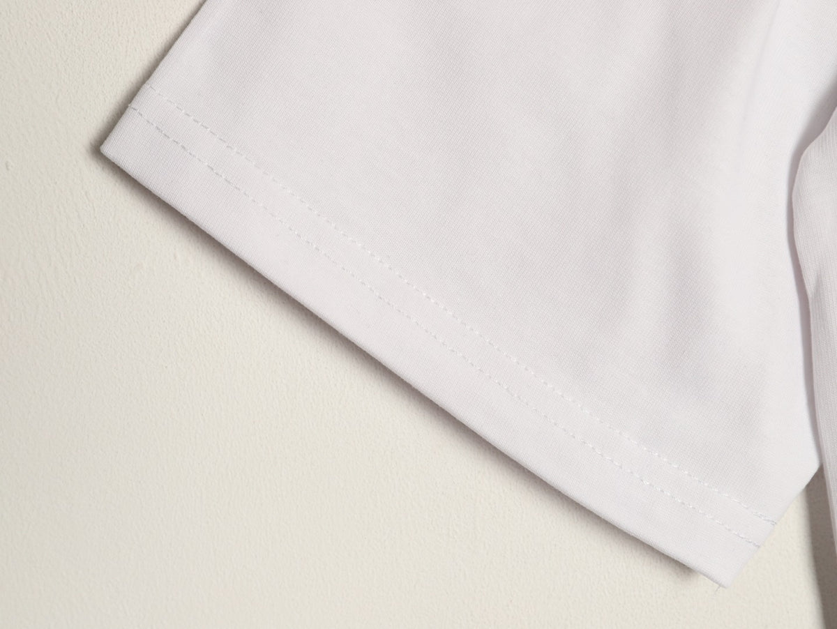 Louis Vuitton Globe Slogan Graphic Short-Sleeve T-Shirt - White