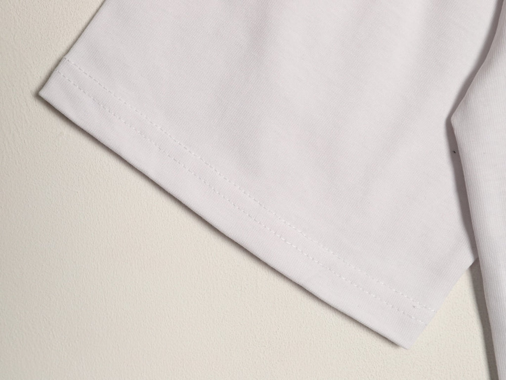 Louis Vuitton Globe Slogan Back-Print T-Shirt - White