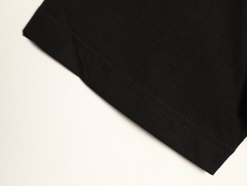 Gucci Wheat-Wreath Emblem Graphic T-Shirt - Black