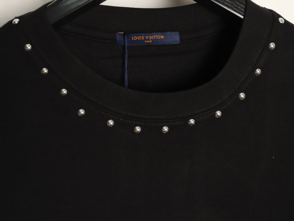 Louis Vuitton Dotted Lettering T-Shirt - Black