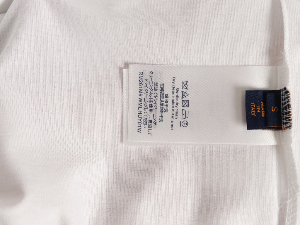 Louis Vuitton Dotted Lettering T-Shirt - White