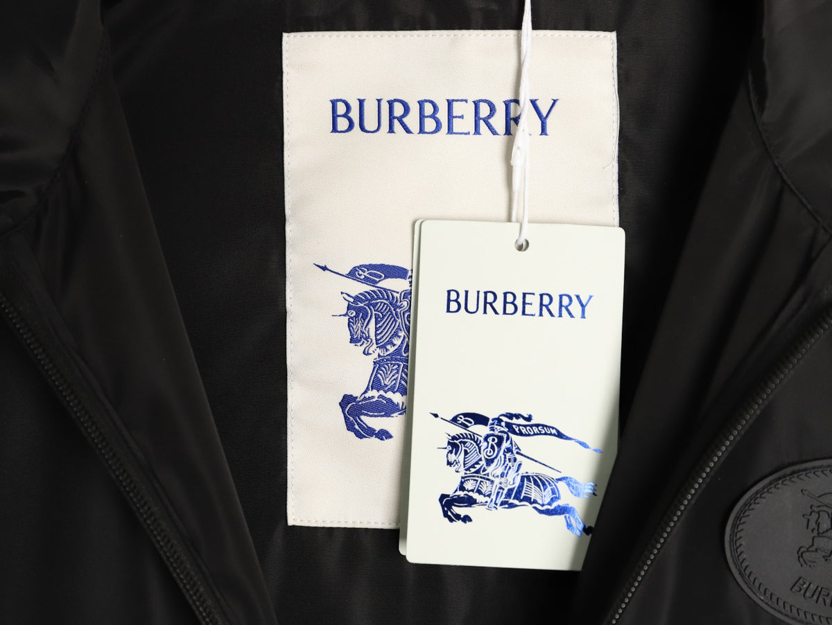 Burberry Oval Equestrian Back-Graphic Hooded Jacket - Black