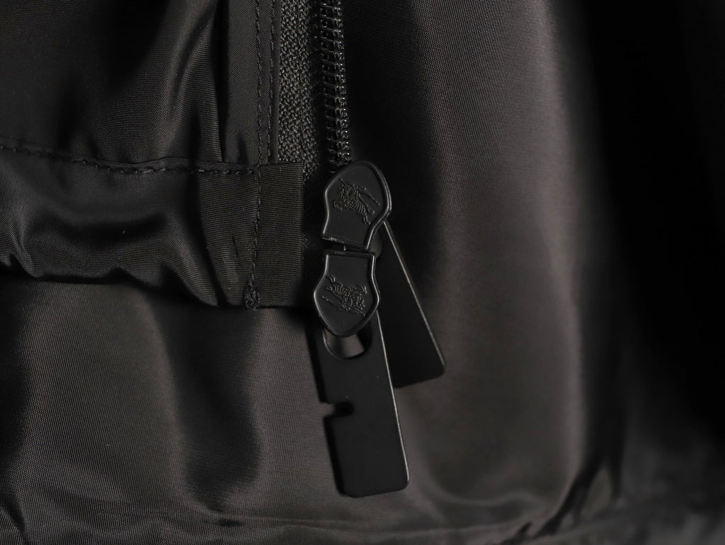 Burberry Oval Equestrian Back-Graphic Hooded Jacket - Black