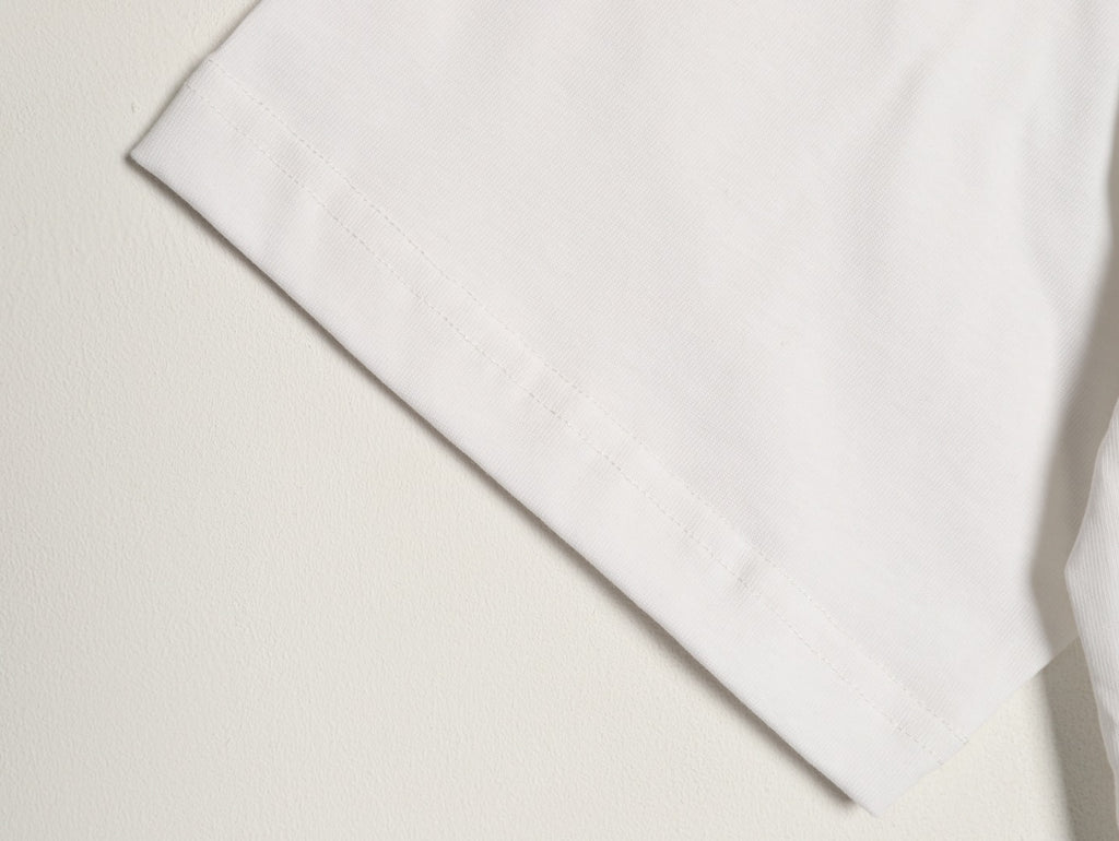 Louis Vuitton Graffiti-Style Chest-Lettering Short-Sleeve T-Shirt - Cream
