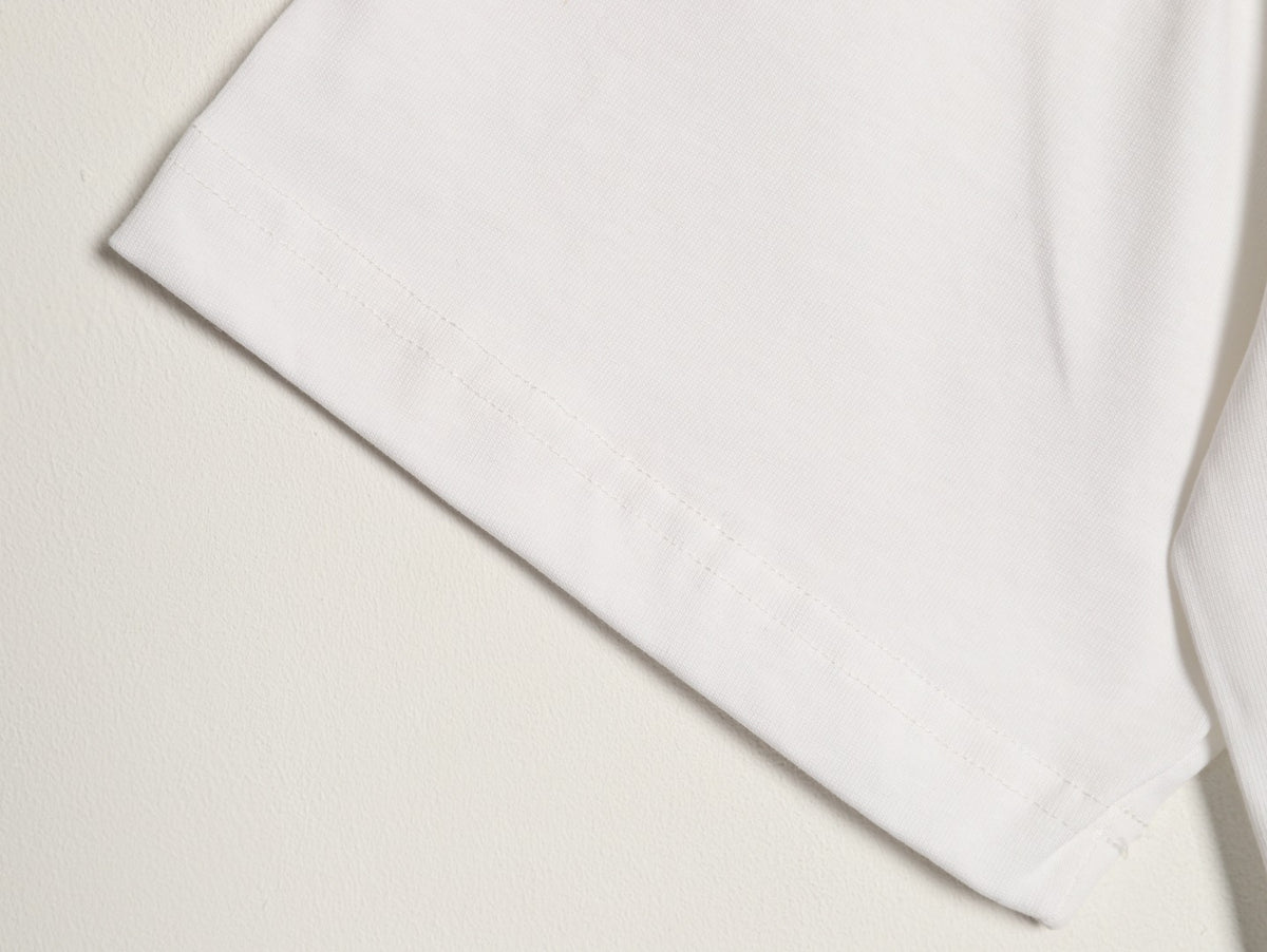 Louis Vuitton Four-Petal Motif and Lettering T-Shirt - Cream